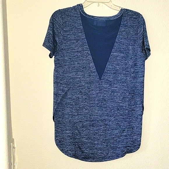 ATHLETA HI-LO Short Sleeve Top, XS, HEATHERED BLUE, EUC - Picture 3 of 8
